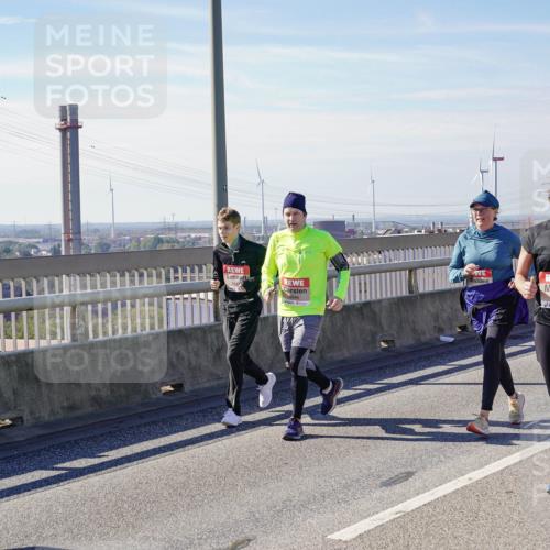 03.10.2025 - Köhlbrandbrückenlauf Michael Burmester http://msf.ph/oto/9113627 03.10.2025 12:55:23 Position 2 4576 meine-sportfotos.de
