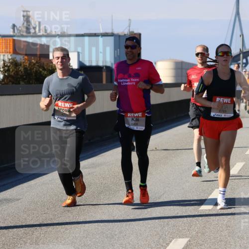 03.10.2025 - Köhlbrandbrückenlauf Strokosch-Dieckow http://msf.ph/oto/9113645 03.10.2025 12:43:50 Position 3 4231, 6408, 6769 meine-sportfotos.de