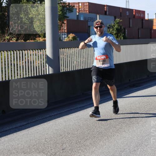 03.10.2025 - Köhlbrandbrückenlauf Strokosch-Dieckow http://msf.ph/oto/9113652 03.10.2025 12:43:55 Position 3 4054 meine-sportfotos.de