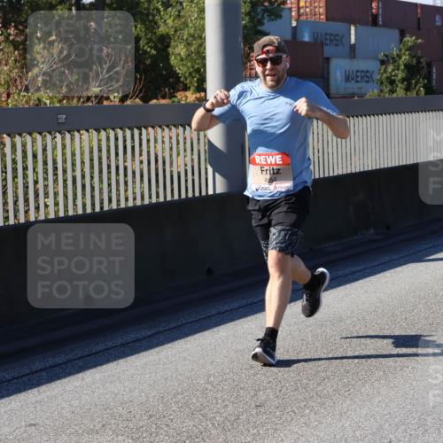 03.10.2025 - Köhlbrandbrückenlauf Strokosch-Dieckow http://msf.ph/oto/9113684 03.10.2025 12:43:55 Position 3 4054 meine-sportfotos.de