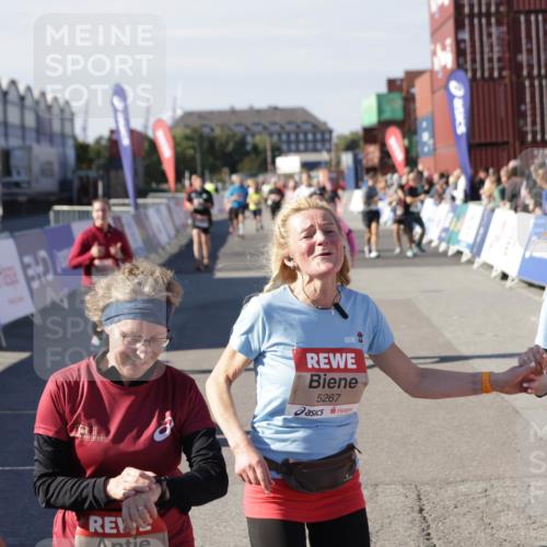 03.10.2025 - Köhlbrandbrückenlauf Jannik Wohlers http://msf.ph/oto/9113695 03.10.2025 13:31:54 Ziel 4415, 4416, 4842, 4902, 4935, 5267, 5463, 5817, 6103, 6297, 6452, 6736 meine-sportfotos.de