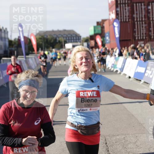 03.10.2025 - Köhlbrandbrückenlauf Jannik Wohlers http://msf.ph/oto/9113716 03.10.2025 13:31:54 Ziel 4415, 4416, 4842, 4902, 4935, 5267, 5463, 5817, 6103, 6297, 6452, 6736 meine-sportfotos.de