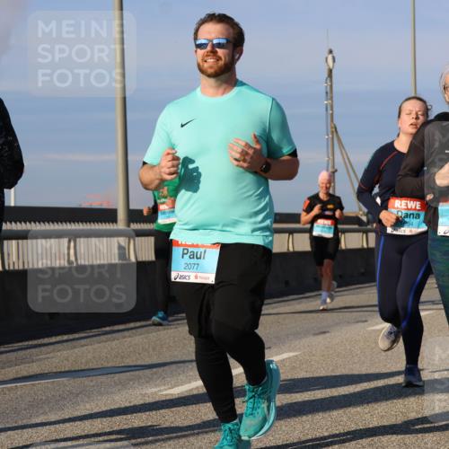 03.10.2025 - Köhlbrandbrückenlauf Strokosch-Dieckow http://msf.ph/oto/9113722 03.10.2025 09:48:11 Position 2 3768, 2077, 1654, 1844 meine-sportfotos.de