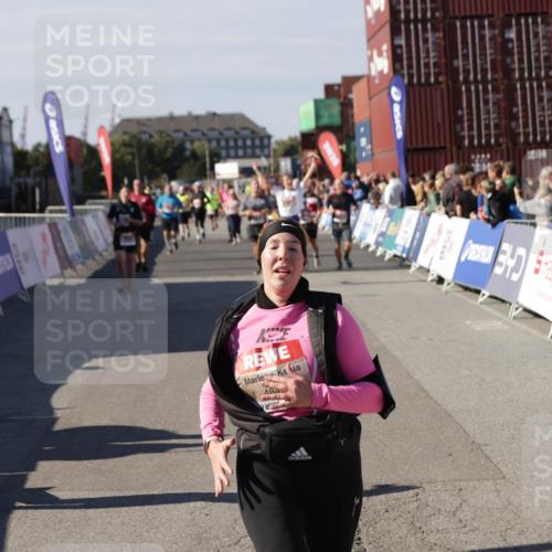 03.10.2025 - Köhlbrandbrückenlauf Jannik Wohlers http://msf.ph/oto/9113747 03.10.2025 13:31:56 Ziel 4415, 4416, 4842, 4902, 4935, 5267, 5463, 5817, 6076, 6452, 6736 meine-sportfotos.de