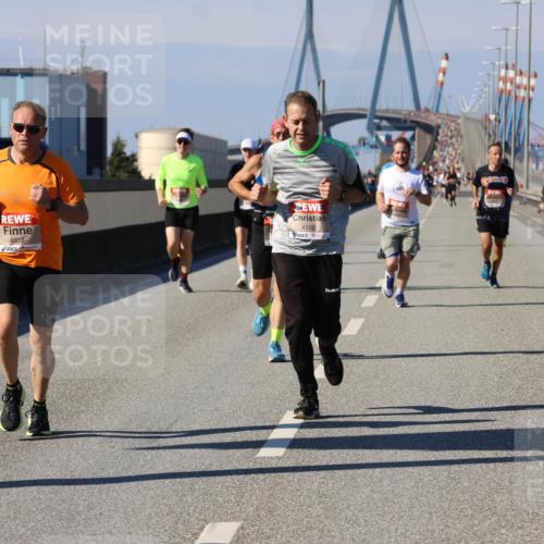 03.10.2025 - Köhlbrandbrückenlauf Strokosch-Dieckow http://msf.ph/oto/9113756 03.10.2025 12:44:02 Position 3 4037, 4105 meine-sportfotos.de