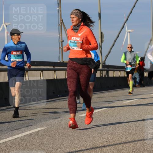 03.10.2025 - Köhlbrandbrückenlauf Strokosch-Dieckow http://msf.ph/oto/9113782 03.10.2025 09:48:18 Position 2 3124, 2790 meine-sportfotos.de