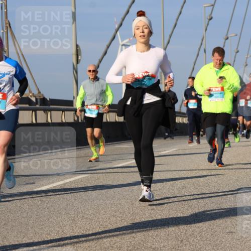 03.10.2025 - Köhlbrandbrückenlauf Strokosch-Dieckow http://msf.ph/oto/9113792 03.10.2025 09:48:19 Position 2 2790, 41, 2012, 15, 469, 1220 meine-sportfotos.de