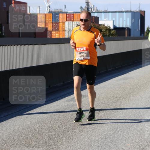 03.10.2025 - Köhlbrandbrückenlauf Strokosch-Dieckow http://msf.ph/oto/9113793 03.10.2025 12:44:04 Position 3 4037, 4105 meine-sportfotos.de