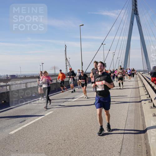 03.10.2025 - Köhlbrandbrückenlauf Michael Burmester http://msf.ph/oto/9113797 03.10.2025 12:55:30 Position 2  meine-sportfotos.de