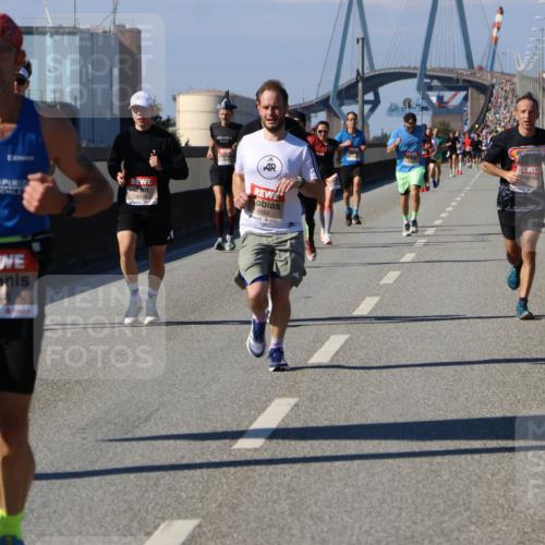 03.10.2025 - Köhlbrandbrückenlauf Strokosch-Dieckow http://msf.ph/oto/9113806 03.10.2025 12:44:06 Position 3 58, 5699 meine-sportfotos.de