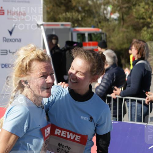 03.10.2025 - Köhlbrandbrückenlauf Jannik Wohlers http://msf.ph/oto/9113847 03.10.2025 13:32:00 Ziel 4842, 4902, 4935, 5246, 5247, 5248, 5267, 5463, 5817, 6076, 6126, 6460, 6736 meine-sportfotos.de