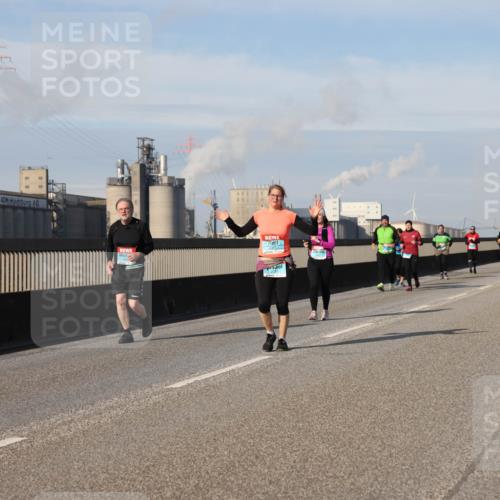 03.10.2025 - Köhlbrandbrückenlauf Lena Gebhardt http://msf.ph/oto/9113879 03.10.2025 10:17:15 Position 2  meine-sportfotos.de