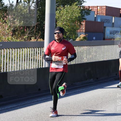 03.10.2025 - Köhlbrandbrückenlauf Strokosch-Dieckow http://msf.ph/oto/9113883 03.10.2025 12:44:14 Position 3 1990, 000, 4186, 6417 meine-sportfotos.de