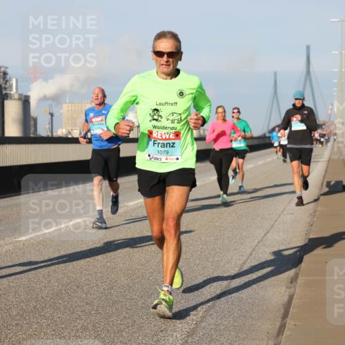 03.10.2025 - Köhlbrandbrückenlauf Lena Gebhardt http://msf.ph/oto/9113918 03.10.2025 09:42:57 Position 2 1079, 3335 meine-sportfotos.de