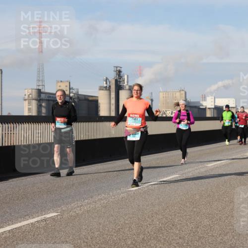 03.10.2025 - Köhlbrandbrückenlauf Lena Gebhardt http://msf.ph/oto/9113923 03.10.2025 10:17:16 Position 2 2347 meine-sportfotos.de