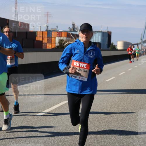 03.10.2025 - Köhlbrandbrückenlauf Strokosch-Dieckow http://msf.ph/oto/9113936 03.10.2025 12:44:18 Position 3 5960, 509, 5669 meine-sportfotos.de