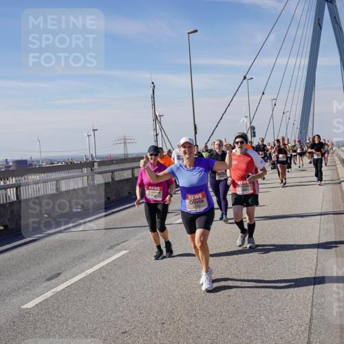 03.10.2025 - Köhlbrandbrückenlauf Michael Burmester http://msf.ph/oto/9113950 03.10.2025 12:55:38 Position 2 5716 meine-sportfotos.de