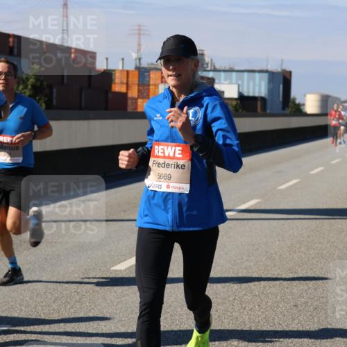 03.10.2025 - Köhlbrandbrückenlauf Strokosch-Dieckow http://msf.ph/oto/9113955 03.10.2025 12:44:18 Position 3 5960, 5669 meine-sportfotos.de