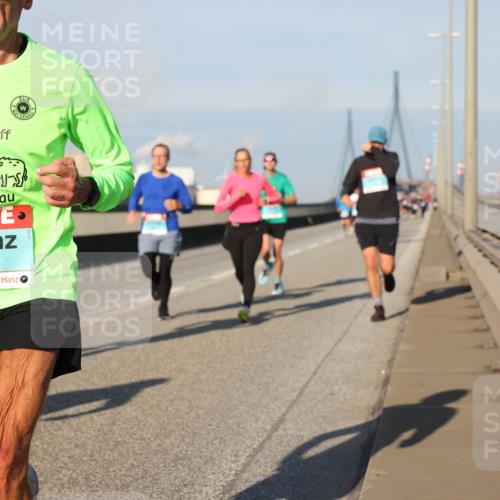03.10.2025 - Köhlbrandbrückenlauf Lena Gebhardt http://msf.ph/oto/9113956 03.10.2025 09:42:58 Position 2 1079 meine-sportfotos.de