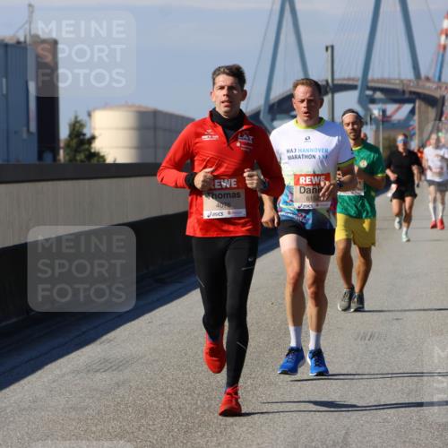 03.10.2025 - Köhlbrandbrückenlauf Strokosch-Dieckow http://msf.ph/oto/9113961 03.10.2025 12:44:27 Position 3 4076, 6152 meine-sportfotos.de
