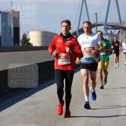 03.10.2025 - Köhlbrandbrückenlauf Strokosch-Dieckow http://msf.ph/oto/9113974 03.10.2025 12:44:27 Position 3 4076, 6157 meine-sportfotos.de