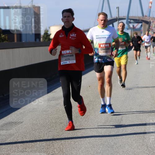 03.10.2025 - Köhlbrandbrückenlauf Strokosch-Dieckow http://msf.ph/oto/9113991 03.10.2025 12:44:28 Position 3 4076, 6152 meine-sportfotos.de