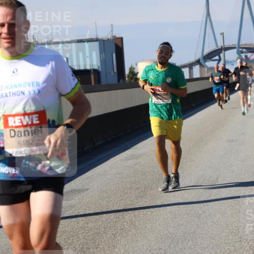 03.10.2025 - Köhlbrandbrückenlauf Strokosch-Dieckow http://msf.ph/oto/9114011 03.10.2025 12:44:31 Position 3 6152, 02 meine-sportfotos.de
