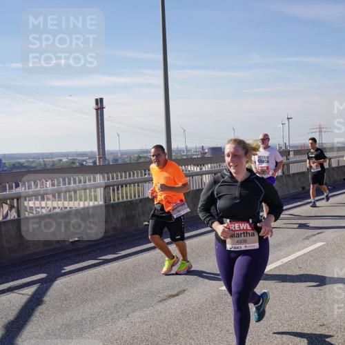 03.10.2025 - Köhlbrandbrückenlauf Michael Burmester http://msf.ph/oto/9114040 03.10.2025 12:55:41 Position 2 4936 meine-sportfotos.de