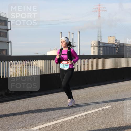 03.10.2025 - Köhlbrandbrückenlauf Lena Gebhardt http://msf.ph/oto/9114058 03.10.2025 10:17:20 Position 2 2531 meine-sportfotos.de