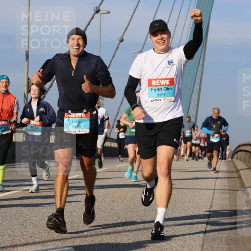 03.10.2025 - Köhlbrandbrückenlauf Strokosch-Dieckow http://msf.ph/oto/9114075 03.10.2025 09:48:45 Position 2 8750, 3157 meine-sportfotos.de