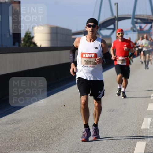 03.10.2025 - Köhlbrandbrückenlauf Strokosch-Dieckow http://msf.ph/oto/9114177 03.10.2025 12:44:48 Position 3 6718 meine-sportfotos.de