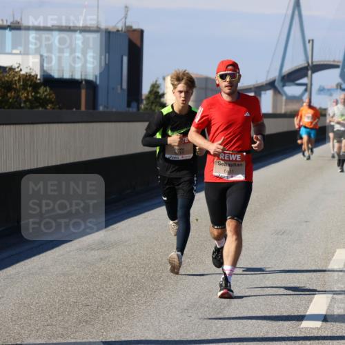 03.10.2025 - Köhlbrandbrückenlauf Strokosch-Dieckow http://msf.ph/oto/9114199 03.10.2025 12:44:52 Position 3 6611, 4518 meine-sportfotos.de