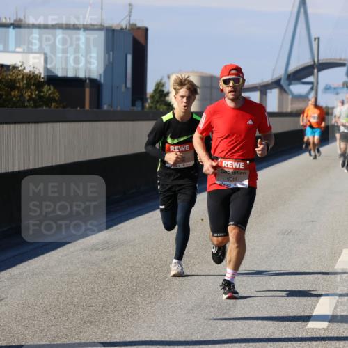 03.10.2025 - Köhlbrandbrückenlauf Strokosch-Dieckow http://msf.ph/oto/9114203 03.10.2025 12:44:52 Position 3 6011, 4518 meine-sportfotos.de