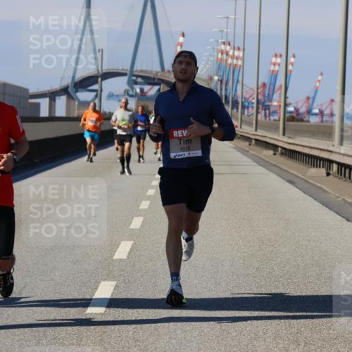 03.10.2025 - Köhlbrandbrückenlauf Strokosch-Dieckow http://msf.ph/oto/9114231 03.10.2025 12:44:54 Position 3 6611, 4518 meine-sportfotos.de