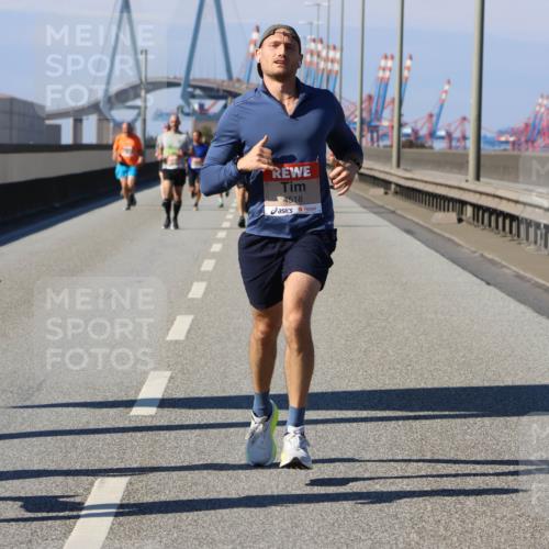 03.10.2025 - Köhlbrandbrückenlauf Strokosch-Dieckow http://msf.ph/oto/9114248 03.10.2025 12:44:55 Position 3 6611, 4518 meine-sportfotos.de