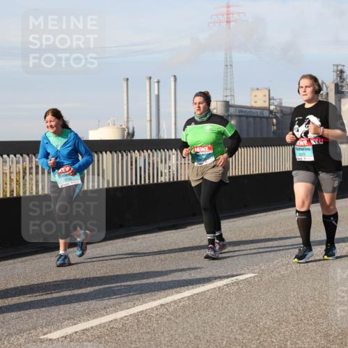 03.10.2025 - Köhlbrandbrückenlauf Lena Gebhardt http://msf.ph/oto/9114275 03.10.2025 10:17:29 Position 2 3195, 3370 meine-sportfotos.de