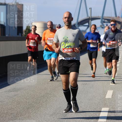 03.10.2025 - Köhlbrandbrückenlauf Strokosch-Dieckow http://msf.ph/oto/9114304 03.10.2025 12:45:04 Position 3 19, 6717, 6 meine-sportfotos.de