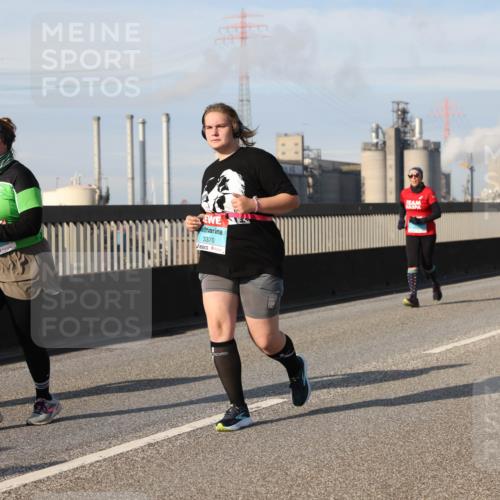 03.10.2025 - Köhlbrandbrückenlauf Lena Gebhardt http://msf.ph/oto/9114311 03.10.2025 10:17:30 Position 2 3370 meine-sportfotos.de