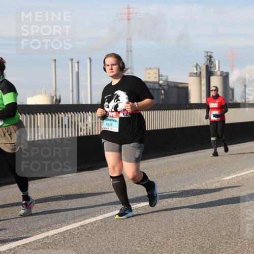 03.10.2025 - Köhlbrandbrückenlauf Lena Gebhardt http://msf.ph/oto/9114321 03.10.2025 10:17:30 Position 2 3370 meine-sportfotos.de