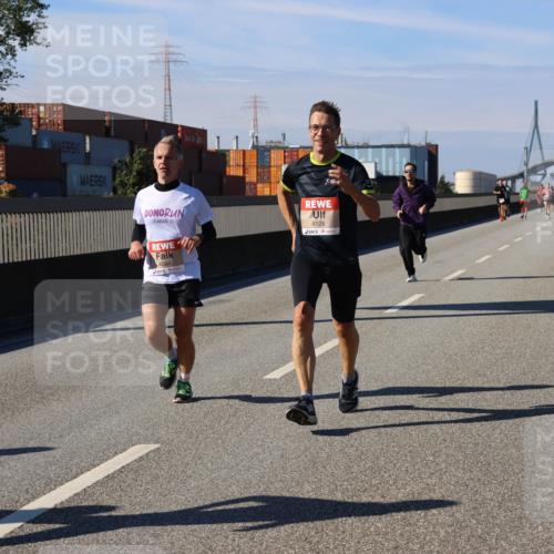 03.10.2025 - Köhlbrandbrückenlauf Strokosch-Dieckow http://msf.ph/oto/9114345 03.10.2025 12:45:12 Position 3 15, 2, 4126, 4084 meine-sportfotos.de