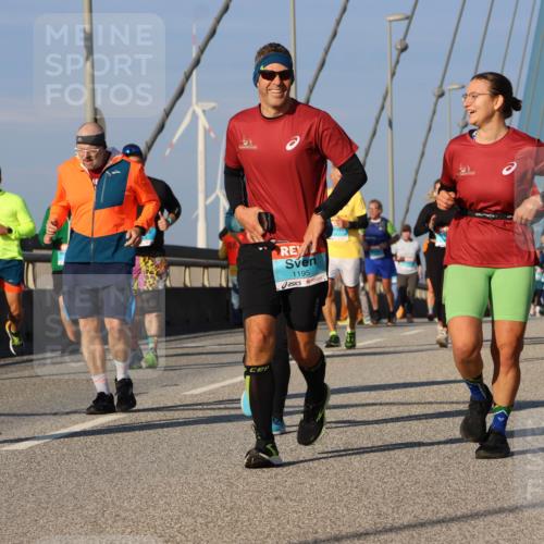 03.10.2025 - Köhlbrandbrückenlauf Strokosch-Dieckow http://msf.ph/oto/9114365 03.10.2025 09:49:09 Position 2 52, 1195 meine-sportfotos.de