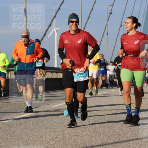 03.10.2025 - Köhlbrandbrückenlauf Strokosch-Dieckow http://msf.ph/oto/9114373 03.10.2025 09:49:09 Position 2 1195 meine-sportfotos.de