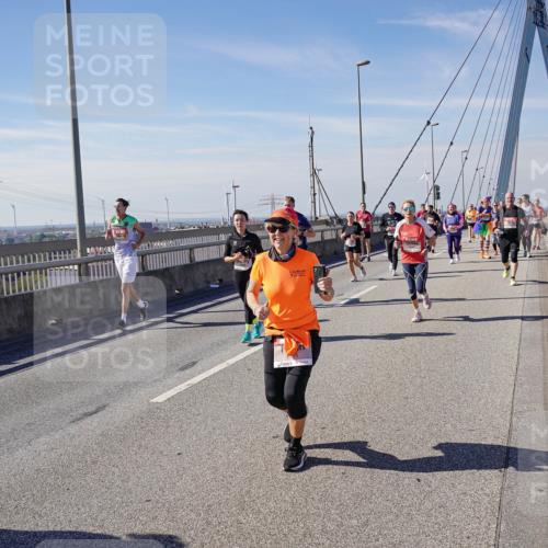 03.10.2025 - Köhlbrandbrückenlauf Michael Burmester http://msf.ph/oto/9114376 03.10.2025 12:55:56 Position 2  meine-sportfotos.de