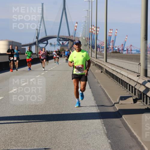 03.10.2025 - Köhlbrandbrückenlauf Strokosch-Dieckow http://msf.ph/oto/9114382 03.10.2025 12:45:15 Position 3  meine-sportfotos.de