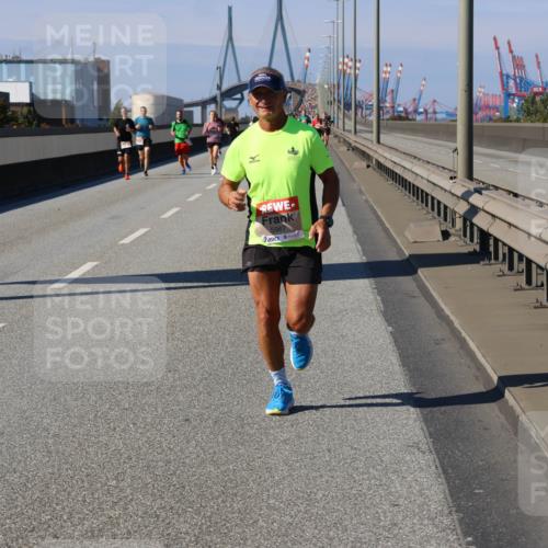 03.10.2025 - Köhlbrandbrückenlauf Strokosch-Dieckow http://msf.ph/oto/9114388 03.10.2025 12:45:18 Position 3 5967 meine-sportfotos.de