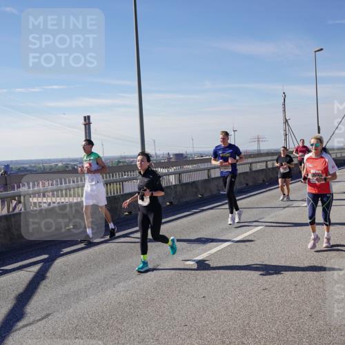 03.10.2025 - Köhlbrandbrückenlauf Michael Burmester http://msf.ph/oto/9114394 03.10.2025 12:55:57 Position 2  meine-sportfotos.de