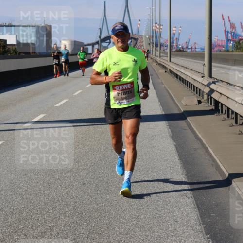 03.10.2025 - Köhlbrandbrückenlauf Strokosch-Dieckow http://msf.ph/oto/9114404 03.10.2025 12:45:18 Position 3 5967 meine-sportfotos.de