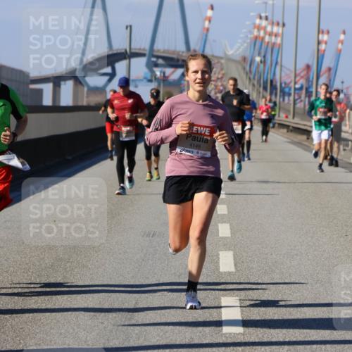 03.10.2025 - Köhlbrandbrückenlauf Strokosch-Dieckow http://msf.ph/oto/9114431 03.10.2025 12:45:27 Position 3 4148 meine-sportfotos.de