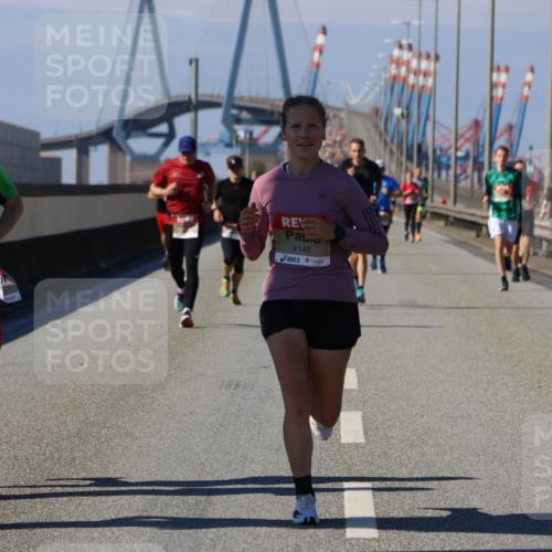 03.10.2025 - Köhlbrandbrückenlauf Strokosch-Dieckow http://msf.ph/oto/9114454 03.10.2025 12:45:27 Position 3 4148 meine-sportfotos.de