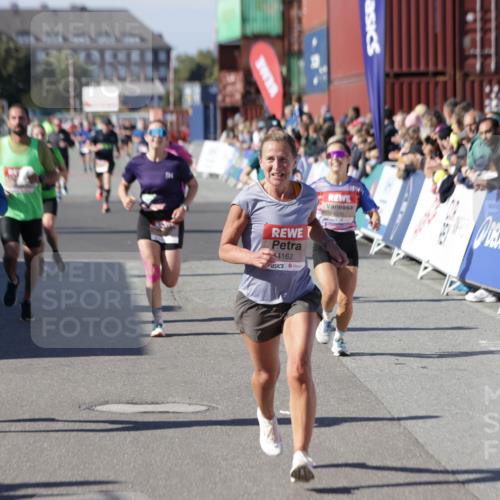 03.10.2025 - Köhlbrandbrückenlauf Jannik Wohlers http://msf.ph/oto/9114467 03.10.2025 13:01:55 Ziel 4025, 4118, 4162, 4206, 4258, 4543, 4907, 5671, 5692, 5703, 5718, 5739, 6235 meine-sportfotos.de